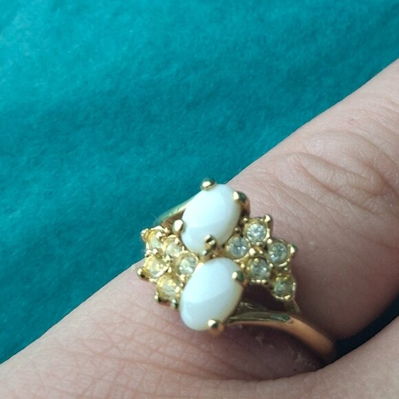 2/30$ Vintage Seta gold tone gold tone ring size 6 - Picture 1 of 3